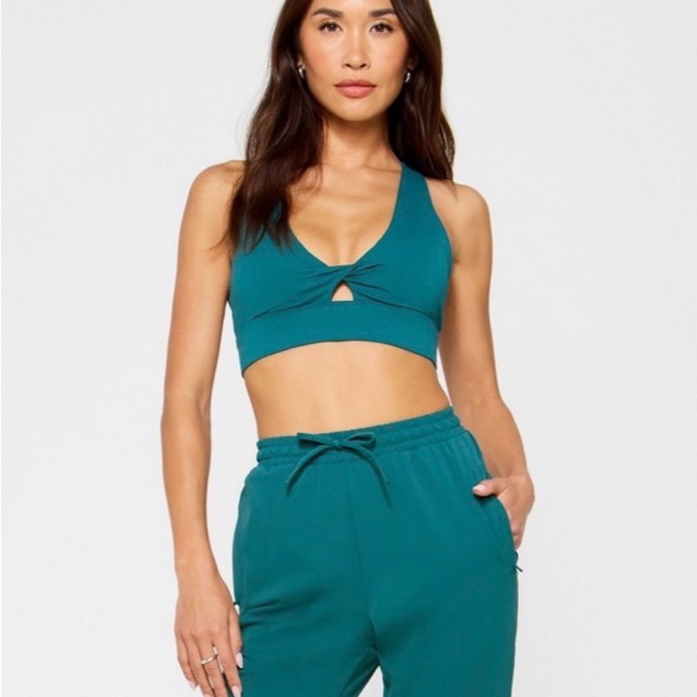 Fabletics green abyss Sports Bra - Picture 3 of 3